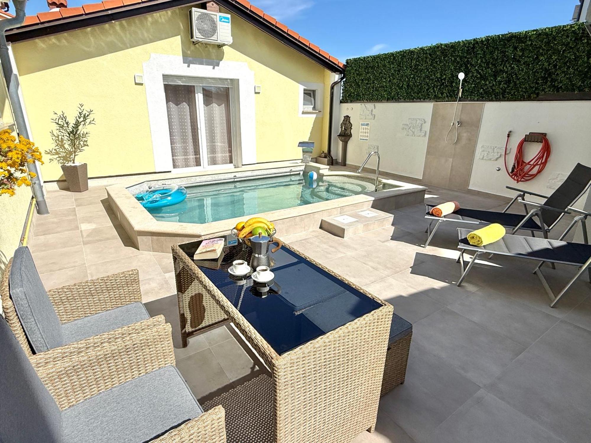 Poolside Studio Fažana Exterior foto